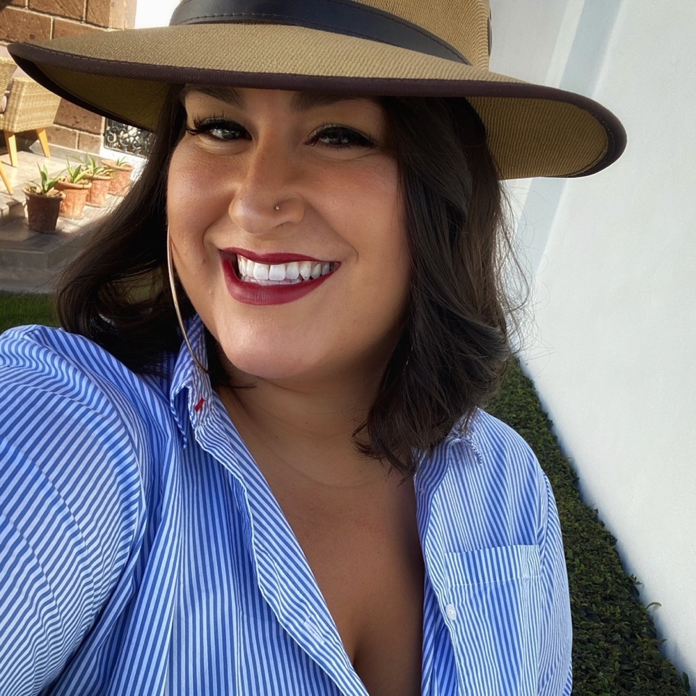 Meet your Posher, Daniela